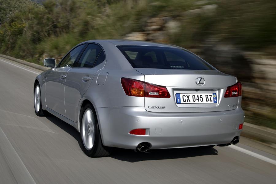  Lexus IS250 2005 года  (фото 45 из 141)